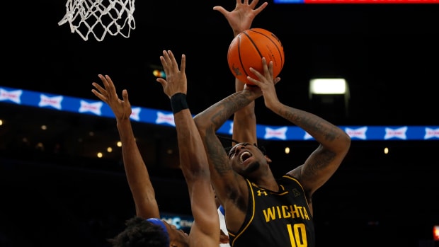 Jaykwon Walton shoots for Wichita State against Memphis on January 19.